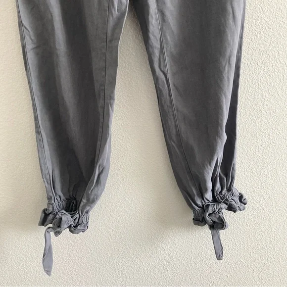 Alice + Olivia Gray High-Waisted Pants - Picture 7 of 16